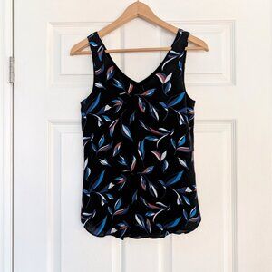 RW&CO V neck sleeveless tank top black leaf print size XXS